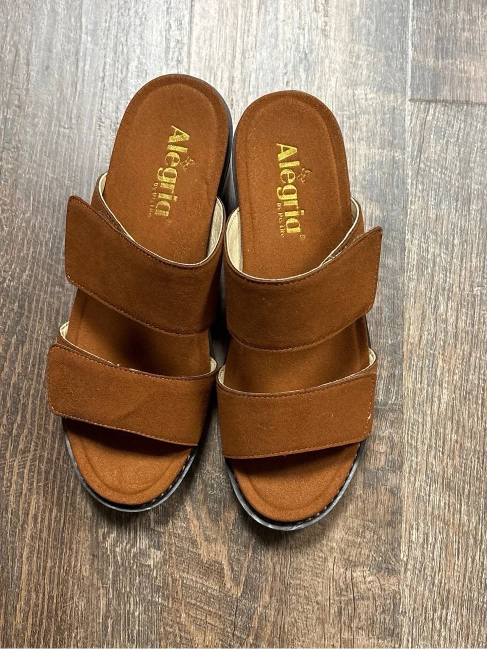 Alegría Tía Sienna Sandals Color Brown 2 Inch Heel Size 38 EU
